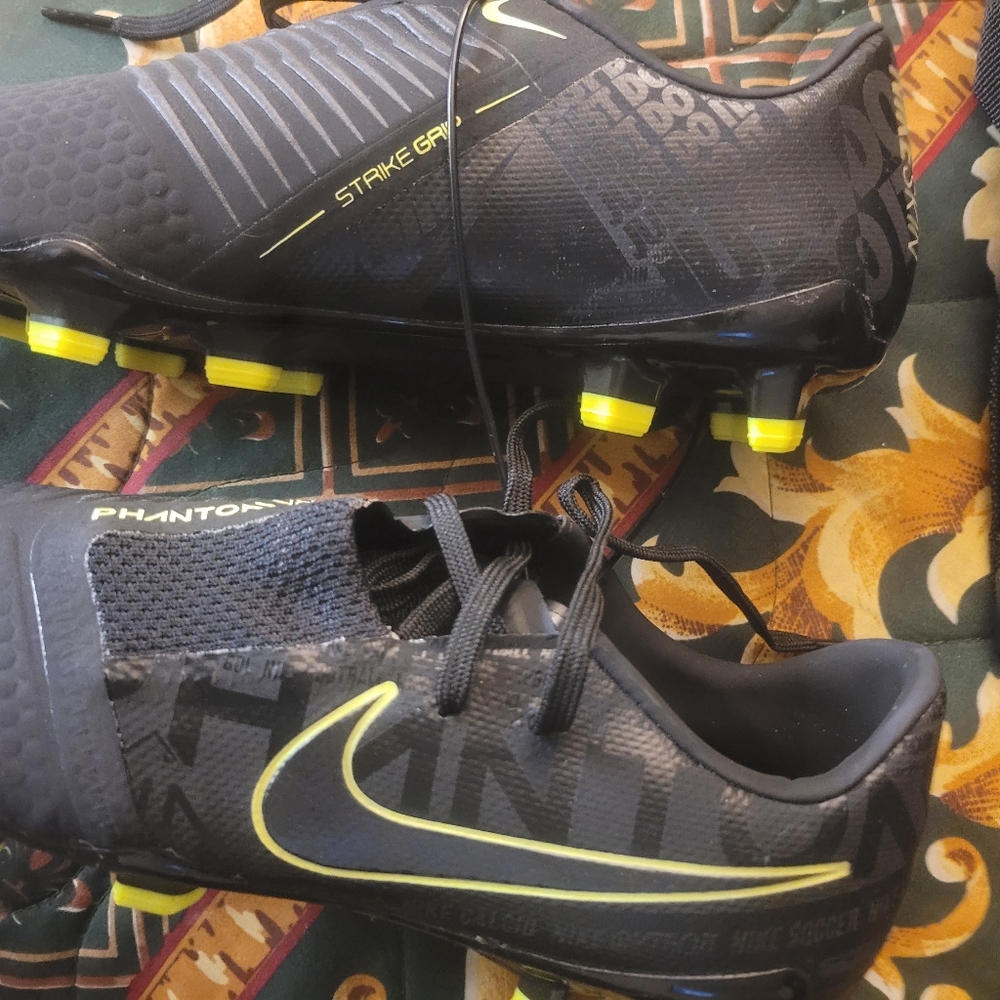 NIKE SKIN CLEATS